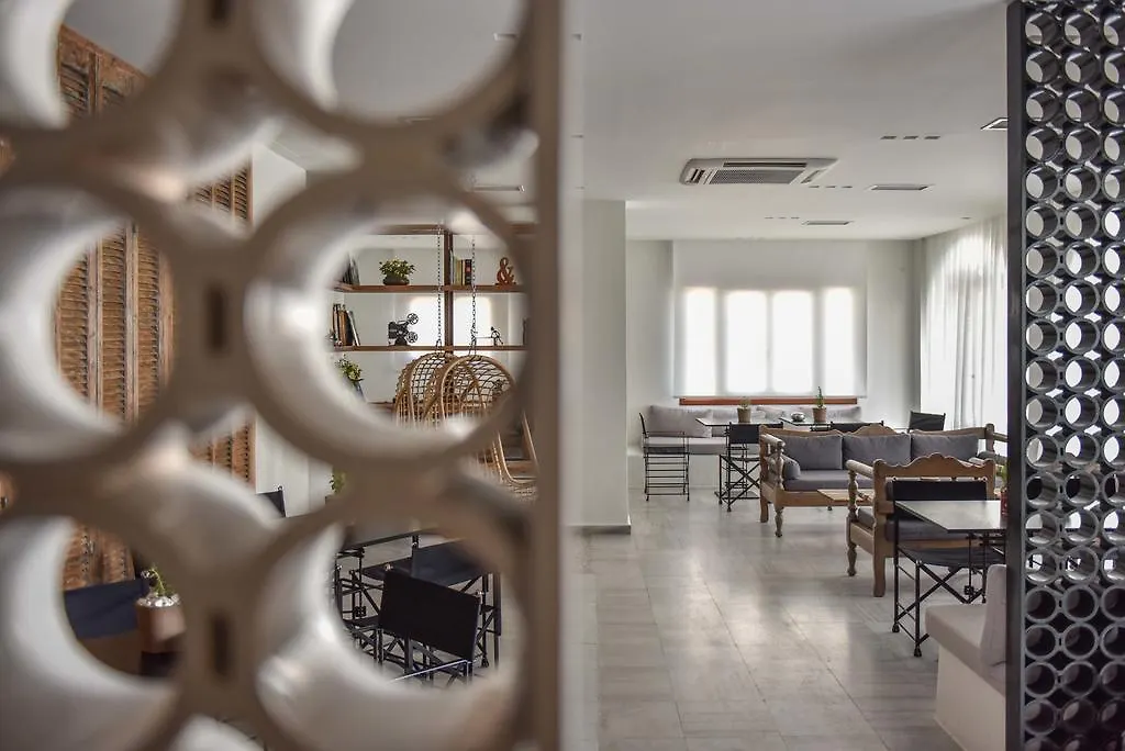 Chris Hotel Skala  2*, Skala (Patmos) Greece