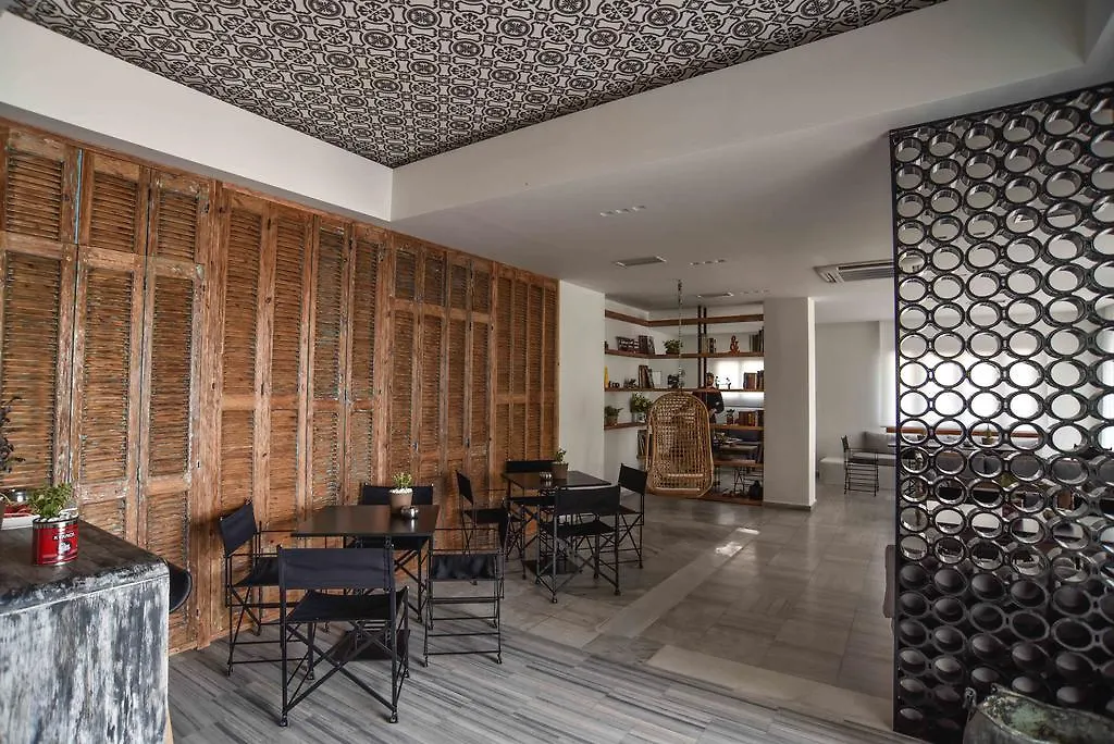 Chris Hotel Skala