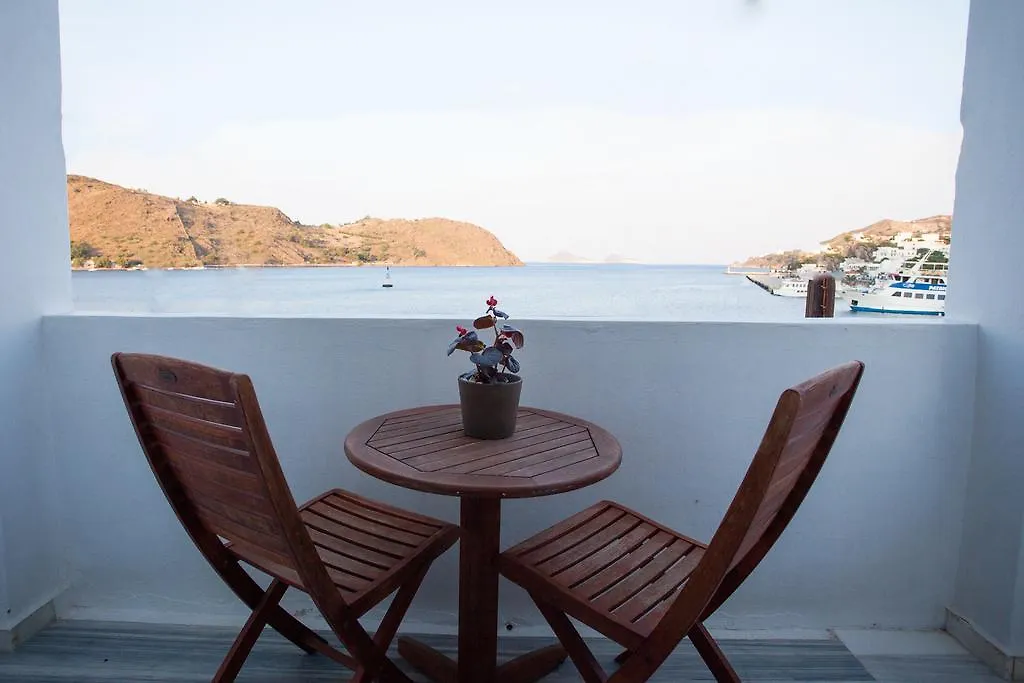Chris Hotel Skala