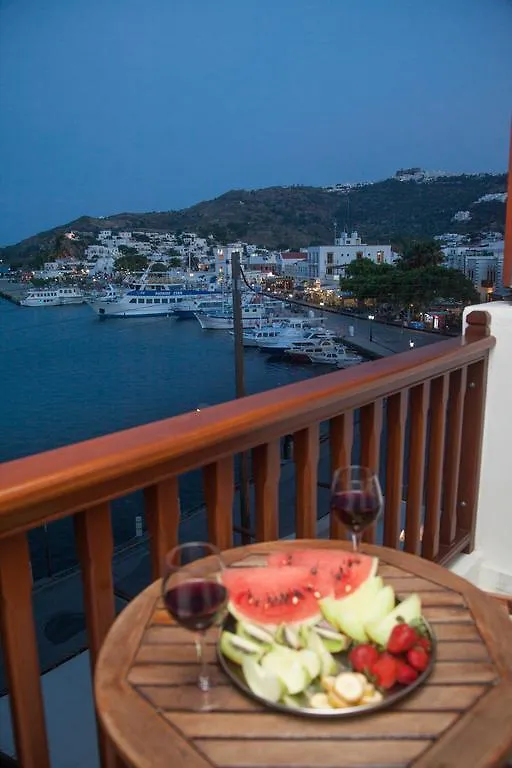 Chris Hotel Skala  2*, Skala (Patmos)