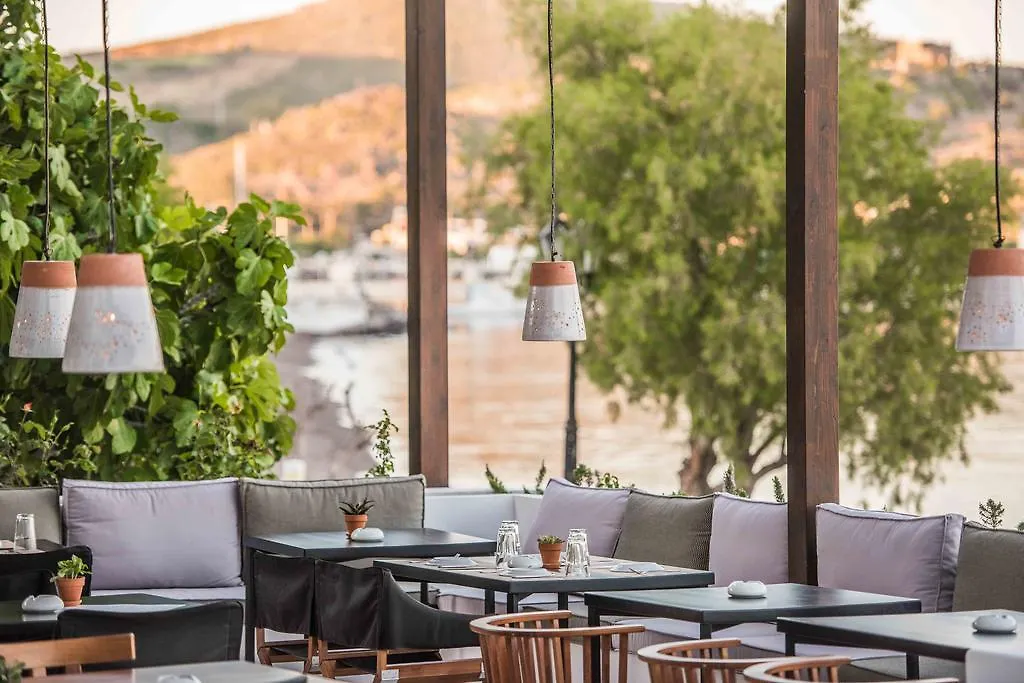 Chris Hotel Skala